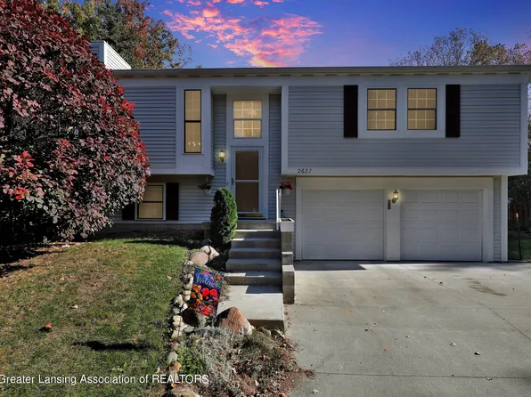 2627 Champion Way, Lansing, MI 48910
