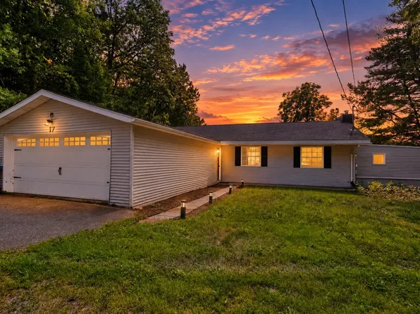 17 Congamond Rd, Southwick, MA 01077