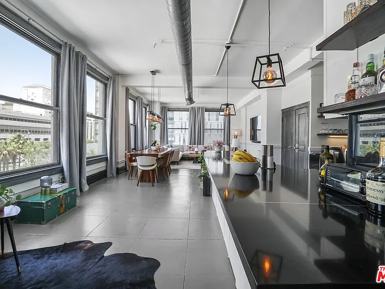 108 W 2nd St #313 — Photo 16