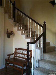 4th image of 713 Hillview Ct