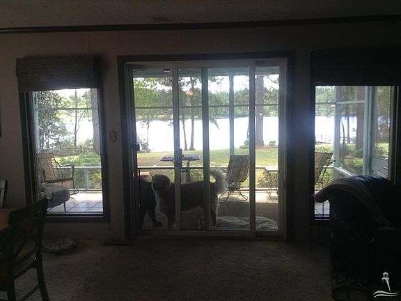 5th image of 898 N Shore Dr