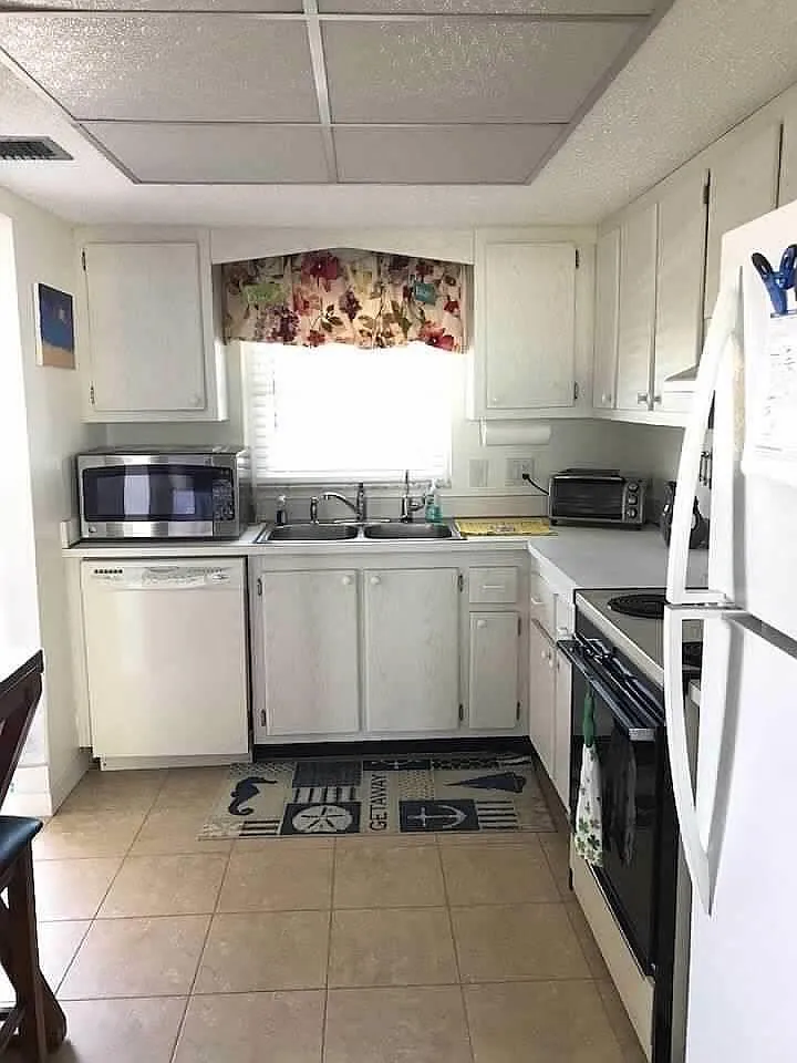 Photo 2 of 24 - 9 Forbes Pl #405 - Dunedin, FL Building Photo - 9 Forbes Pl #405