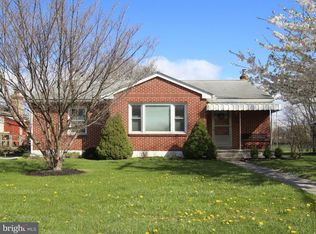 1071 E Main St, Annville, PA 17003
