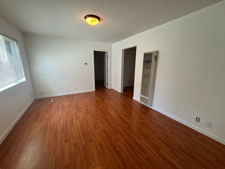 1719 Chapin St #A — Photo 5