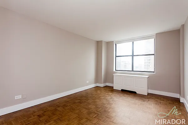 Rented by Mirador Real Estate | media 22