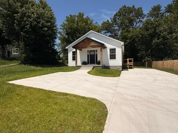 1011 W Shelby St, Junction City, KY 40440