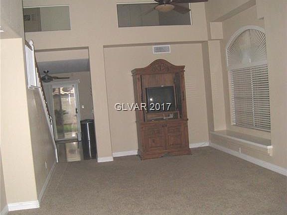 3rd image of 8125 Greenbush Dr