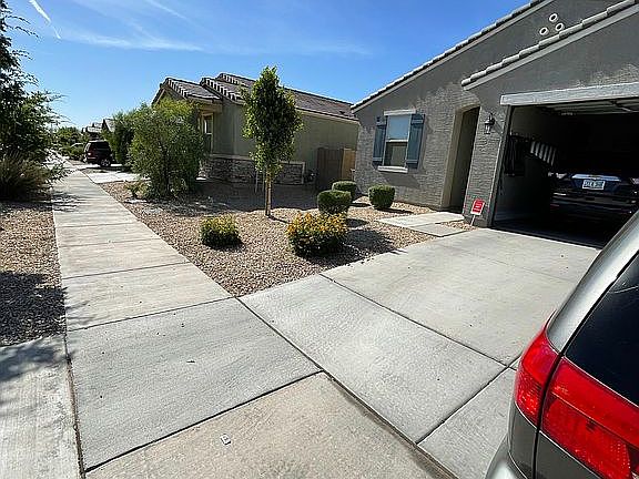 4th image of 40078 W Williams Way