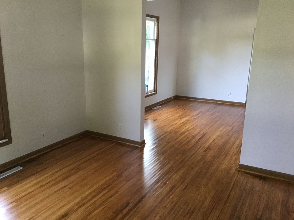 View entering the home