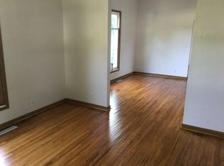334 S 9th St, Geneva, NE 68361