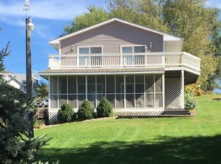 206 Eastside Ln, Montezuma, IA 50171