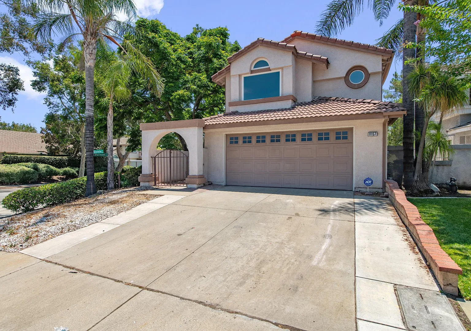 11157 Charleston St — Photo 1