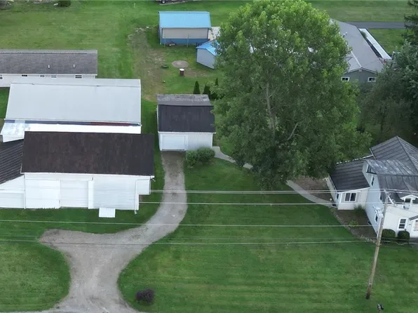 203 N Applecreek Rd, Wooster, OH 44691