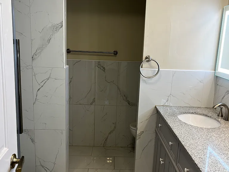 4 Brookline Ct #D — Photo 11