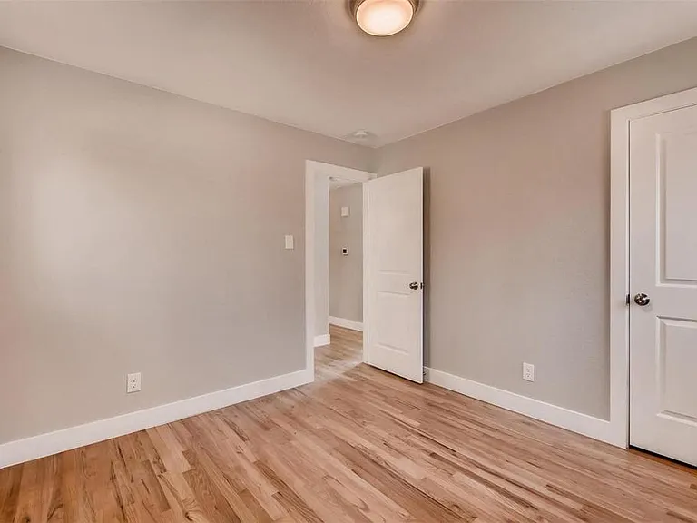 2014 S Meade St — Photo 11