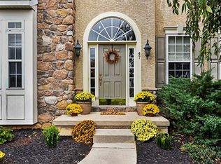 47 Mendenhall Dr, Coatesville, PA 19320