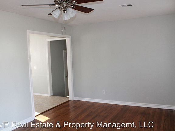 2nd image of 512 Wilson Dr