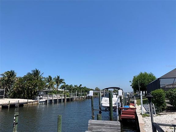 2nd image of 4012 Royal Palm Dr