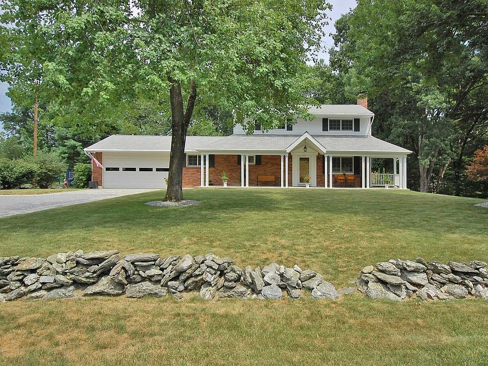 1st image of 90 Miller Hill Dr