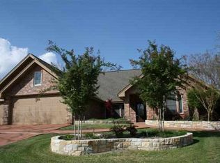 314 Stewart St, Meadowlakes, TX 78654