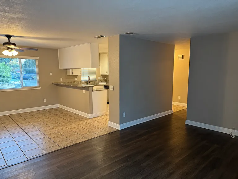 15840 Rainbow Dr — Photo 15