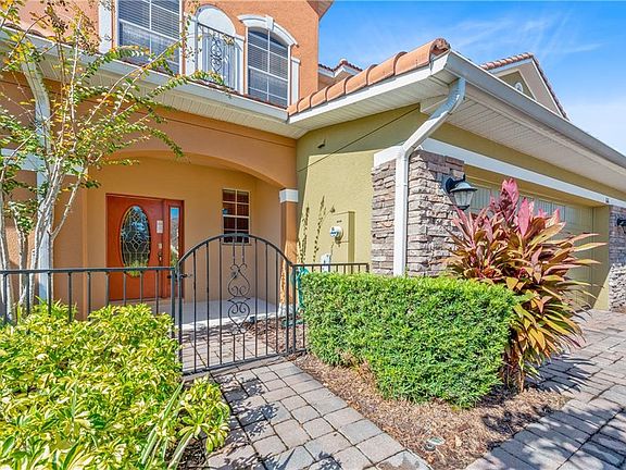 2nd image of 616 Venice Pl