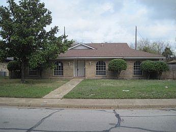 1st image of 611 Flamingo Way