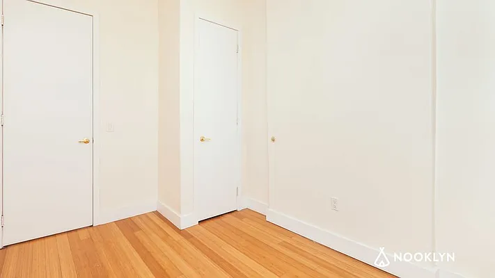 Rented by Nooklyn NYC LLC | media 71