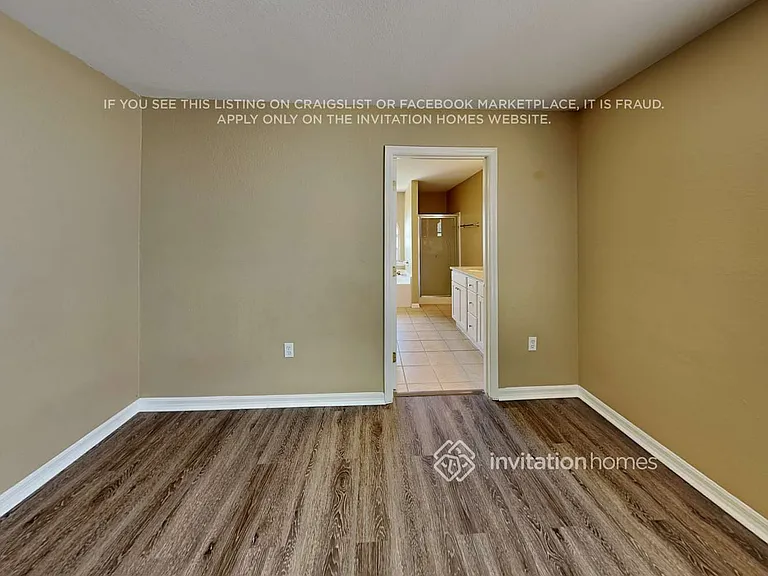 703 Martin Ln — Photo 10