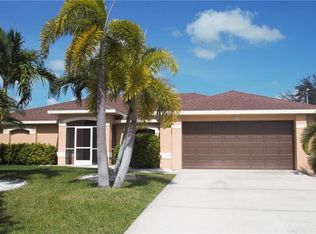 2607 Gleason Pkwy, Cape Coral, FL 33914