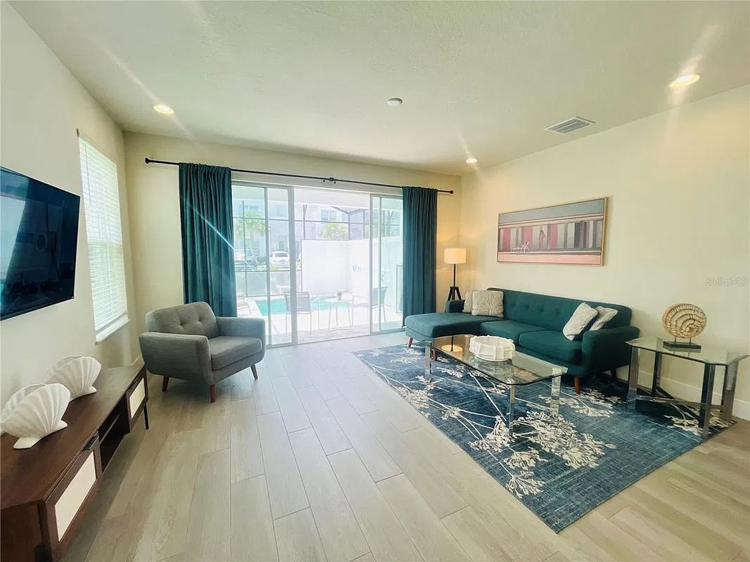4 bed, 3.0 bath, 1845 sqft, $2,520 — Photo 4