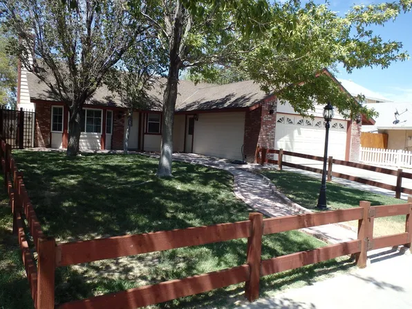 532 Heatherglen Dr, Ridgecrest, CA 93555