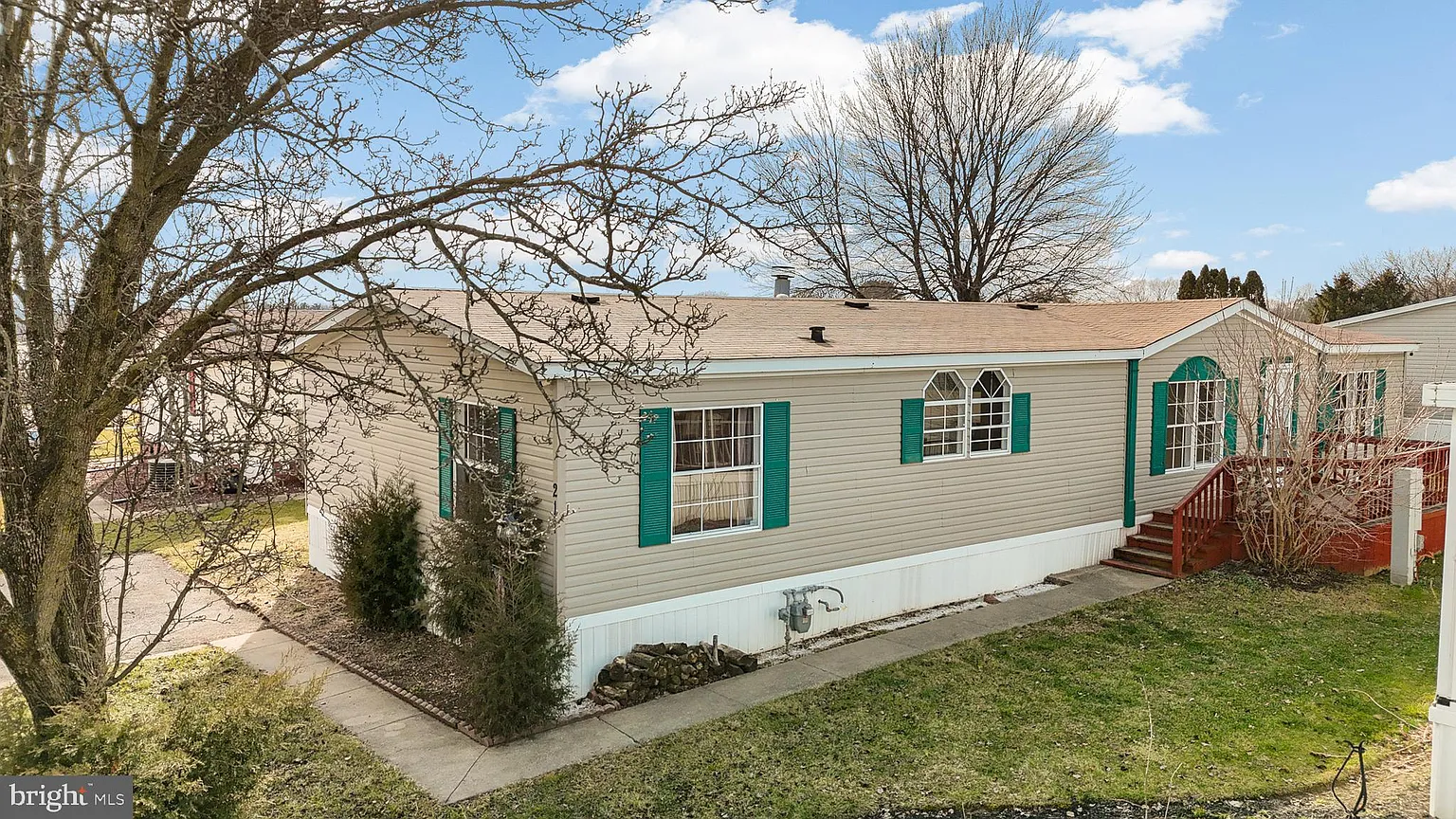 211 Fawn Meadow Xing photo 1