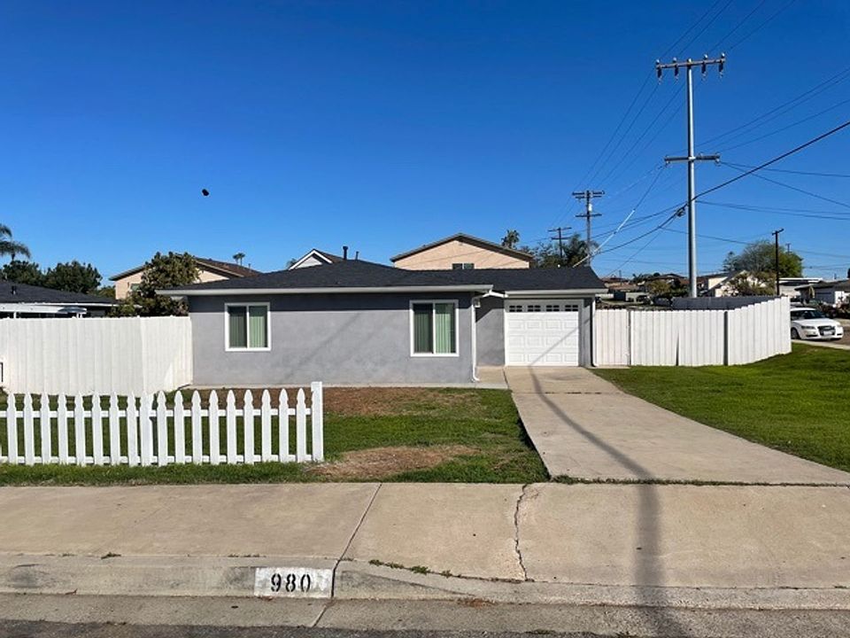 1st image of 980 Ebony Ave