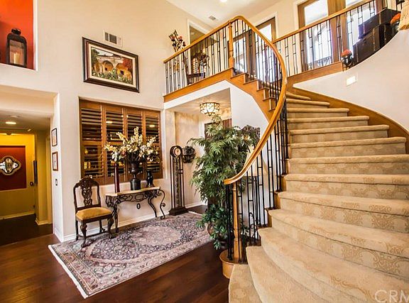4th image of 920 Sunset Hills Ln