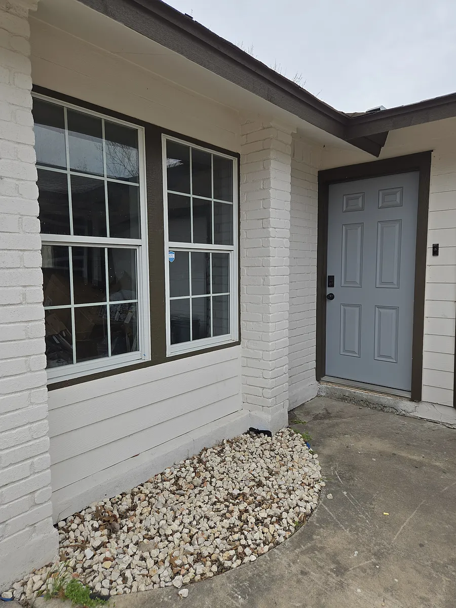 Building Photo - 10003 Quail Valley Blvd #B