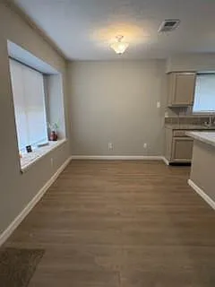 7615 Woodland West Dr — Photo 11