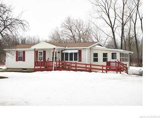 2808 Oregon Rd, Lyndonville, NY 14098