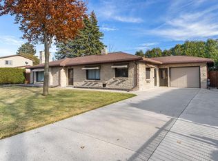 1125 N 9th St, Manitowoc, WI 54220