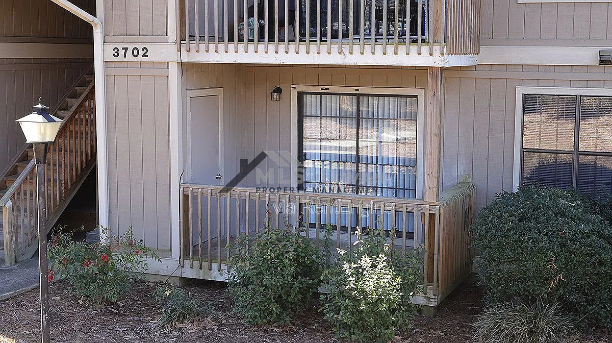 Building Photo - 3702 Chimney Ridge Pl #106-1