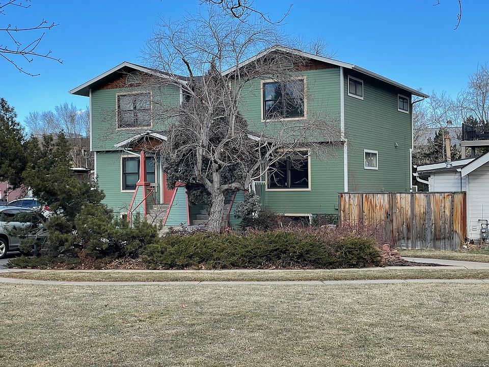 Duplex located on pocket park