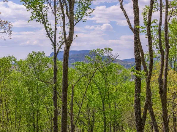 ME-6 Old Chimney, Cashiers, NC 28717
