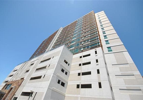 2nd image of 1 Mandalay Pl Unit 1206