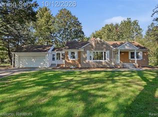13055 Dunn Ct, Plymouth, MI 48170