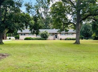 128 Walker Ave, Fitzgerald, GA 31750