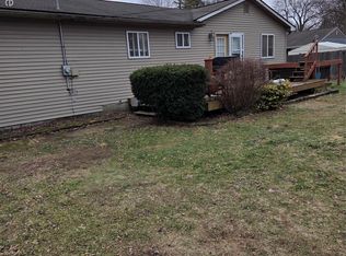 733 Luna Ct, Lake Orion, MI 48362