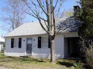 31 Circuit Ave, Wareham, MA 02571