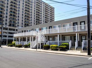 9601 Atlantic Ave, Margate, NJ 08402