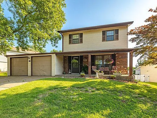 1811 Hanover Ln Photo 1