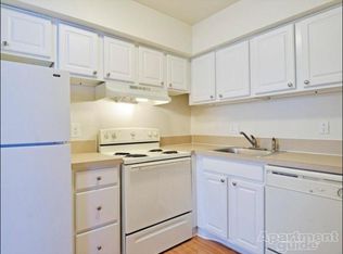 1705 Stonybrook Dr, Woodbury, NJ 08096